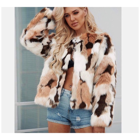 Jackets & Blazers - Chic Faux Fur Coat
